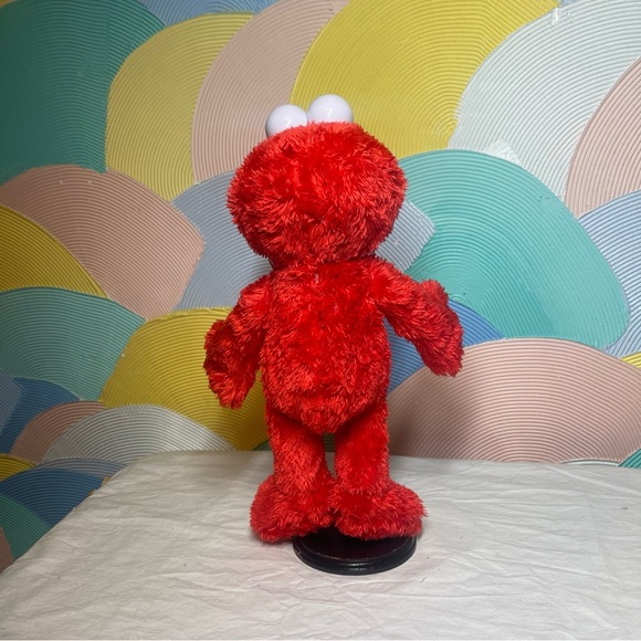Tickle Me Elmo Hasbro Giggling Talking Plush Toy 14” Sesame Street Tested WORKS! - Picture 6 of 9